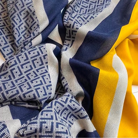 ✨NEW✨LUXE BLUE, WHITE & GOLD LONG SHAWL SCARF - Picture 3 of 6